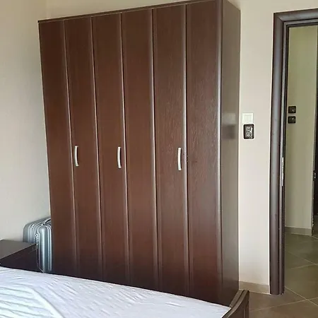 Luxury On The First Line ! Apartment Nea Kallikrateia