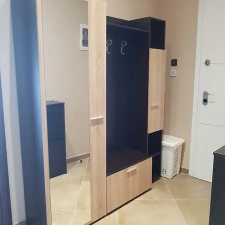 Luxury On The First Line ! Apartment