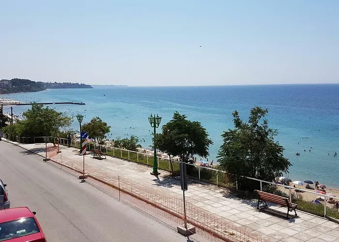 公寓 Luxury On The First Line ! Nea Kallikrateia