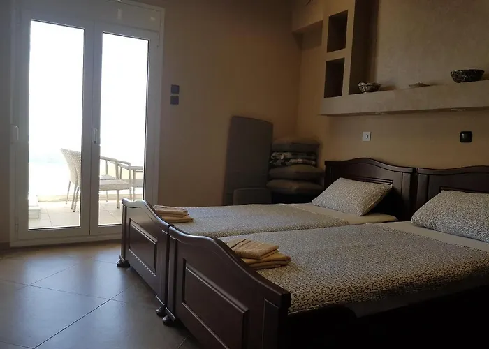 Luxury On The First Line ! 公寓 Nea Kallikrateia