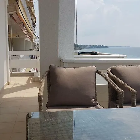 Luxury On The First Line ! Apartamento *